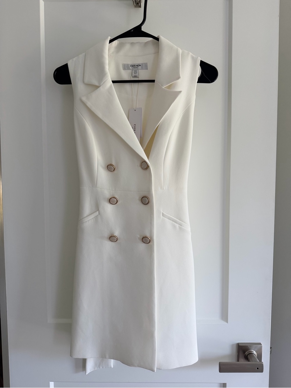 Ever New Ivory Sleeveless Blazer Mini Dress with Belt - Picture 2 of 9